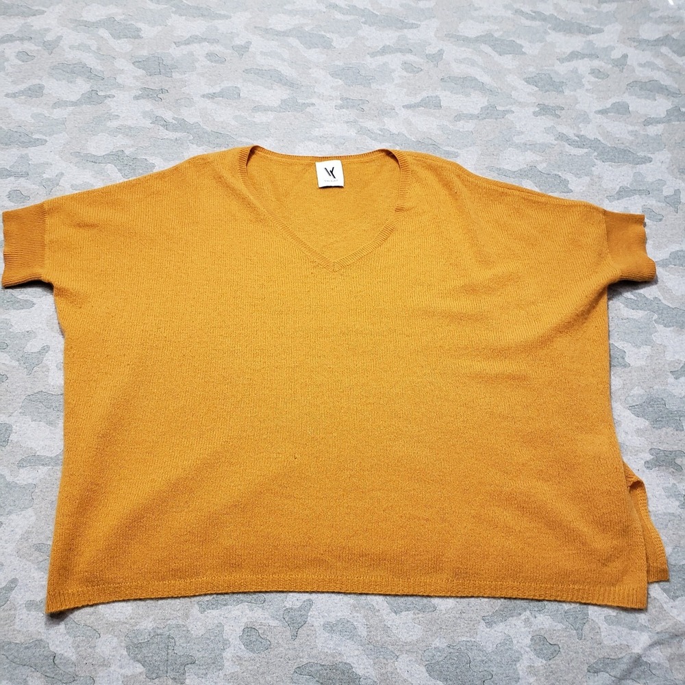Van Kukil Top Womens Medium Yellow‎ Crop Wool V-Neck Short Sleeve